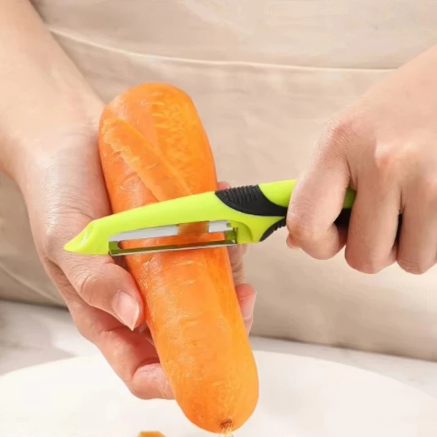 Green Vegetable Peeler Non Slip Grip Left Right Hand Potato Carrot Melon Slicer