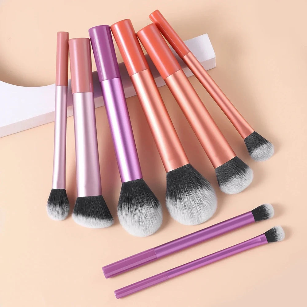 8pcs Soft Makeup Brush Kit – Foundation, Blush & Eyeshadow Set