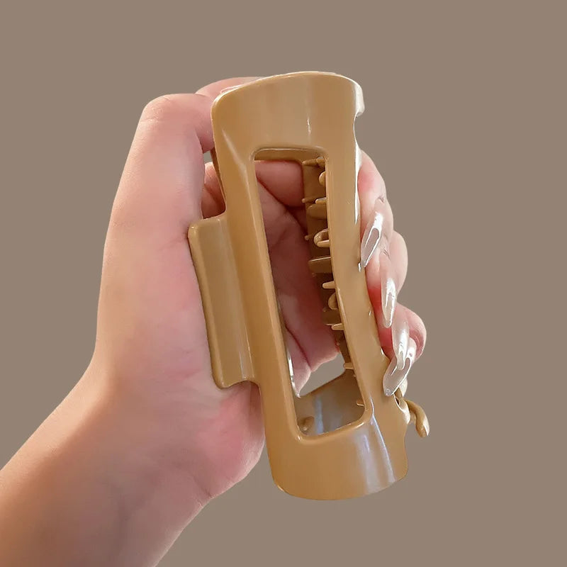 Safe Soft Silicone Shark Clip – Anti-Collision Head Protection & Anti-Fall Hair Claw