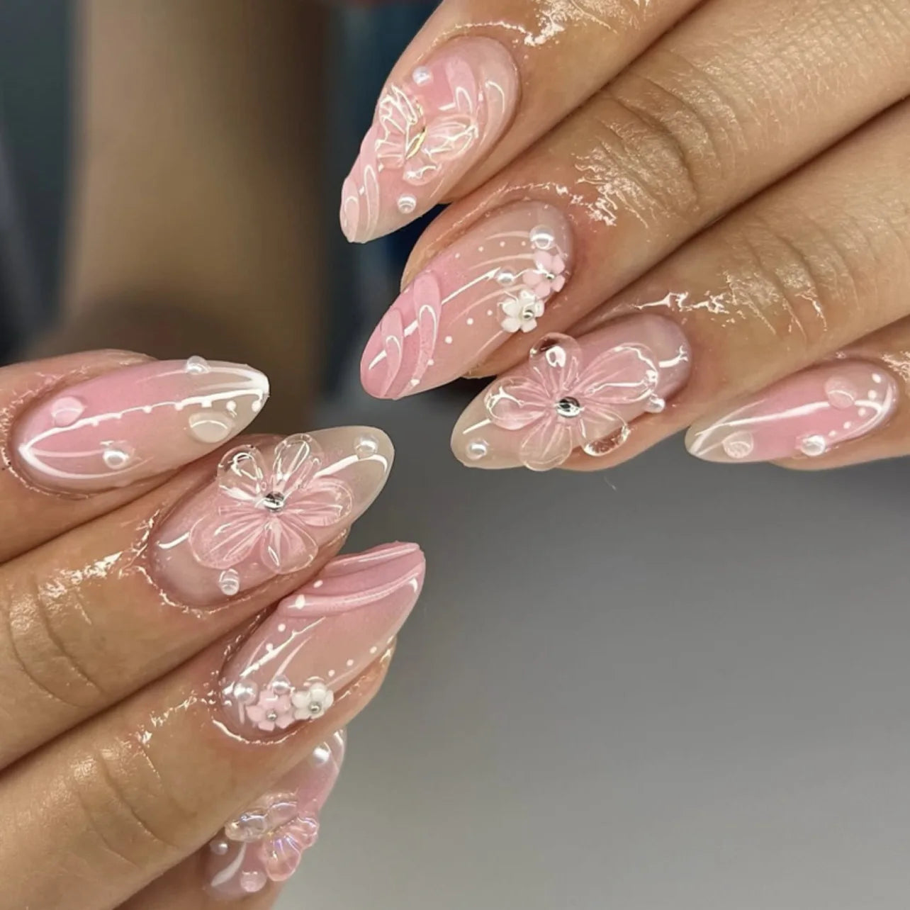 24pcs White Flower Fake Nail Tips Ins Yellow Pink Blush False Nails Wearable Full Cover European Almond Shaped Press on Nails