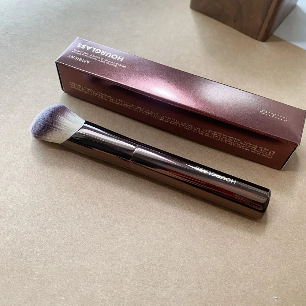 Hourglass Complexion Brush Set – 2pcs Soft Glow Foundation & Concealer Makeup Brushes