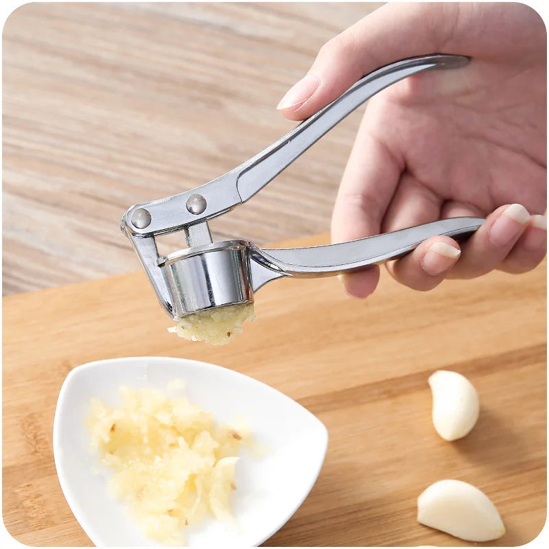 Professional Stainless Steel Garlic Press Mincer - Manual Grinding Squeezer