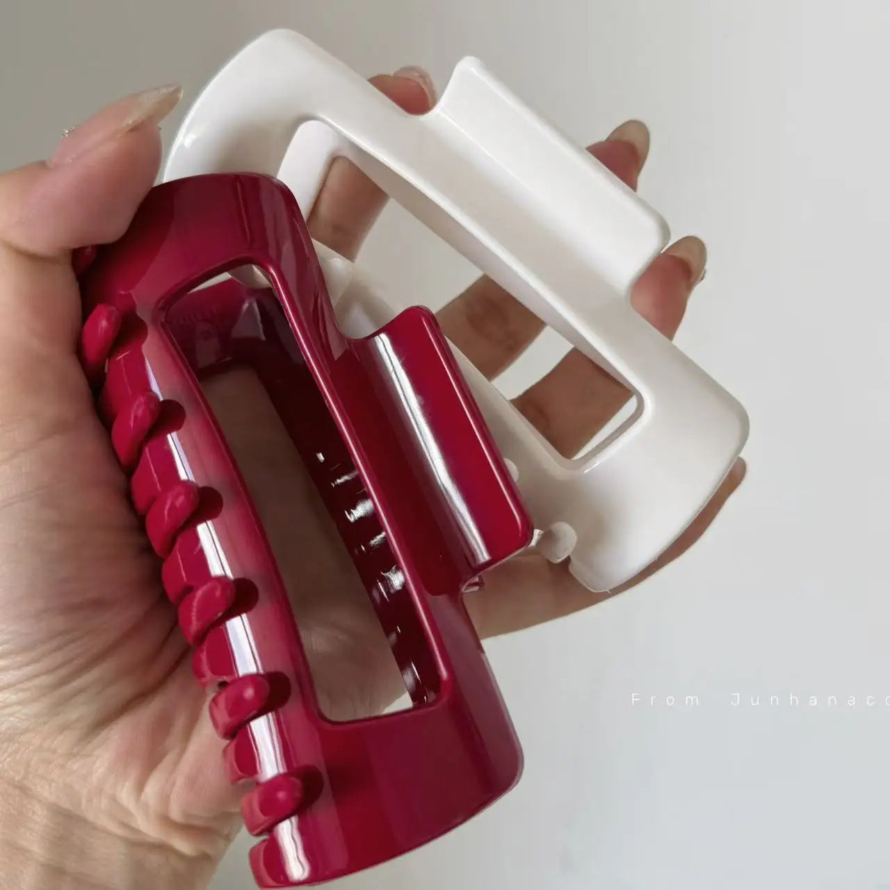Safe Soft Silicone Shark Clip – Anti-Collision Head Protection & Anti-Fall Hair Claw